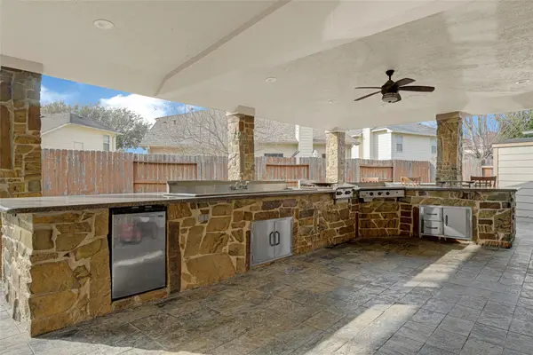 718 Vista Grove Circle, Houston, TX 77073