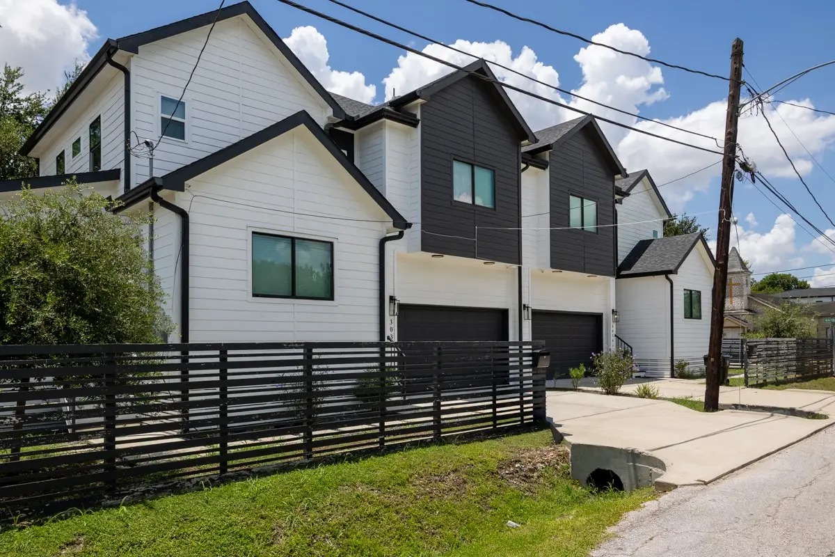 3034 Wayne Street #A-B, Houston, TX 77026 - #1