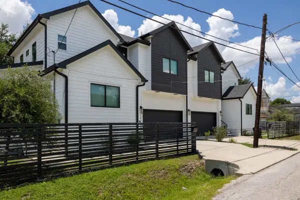 3034 Wayne Street #A-B, Houston, TX 77026