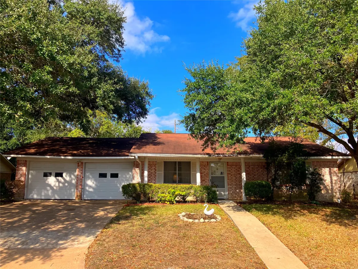 1006 Clearspring Drive, Brenham, TX 77833 - Image #1