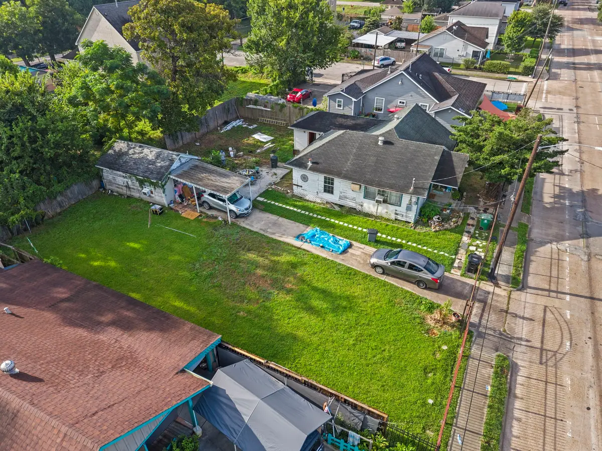 5604 Elysian Street, Houston, TX 77009 - #1