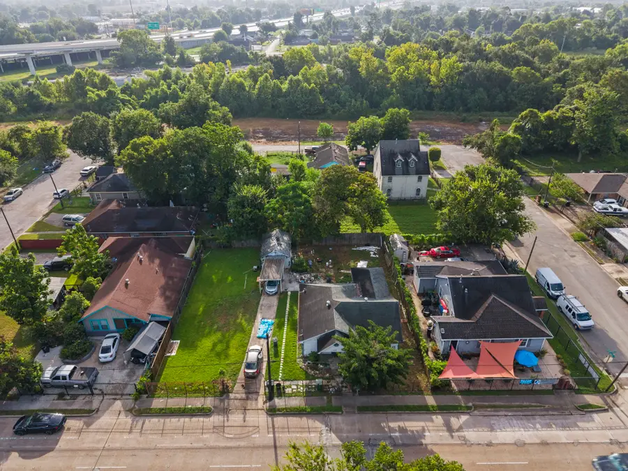 5604 Elysian Street, Houston, TX 77009 - #2