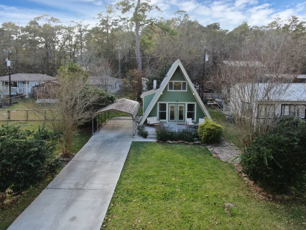 1500 W Pine Lake Circle, Montgomery, TX 77316 - #1