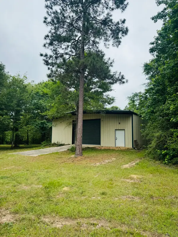 200 Spring Ridge Road, Coldspring, TX 77331