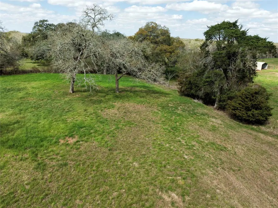 676 County Road 002, Hallettsville, TX 77964 - #2