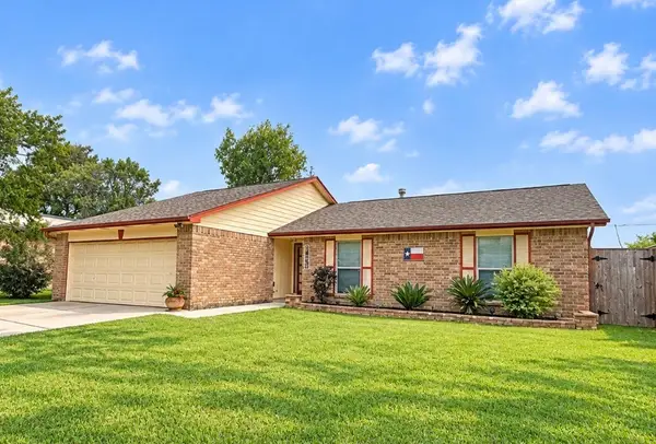 16023 Windom Drive, Houston, TX 77598