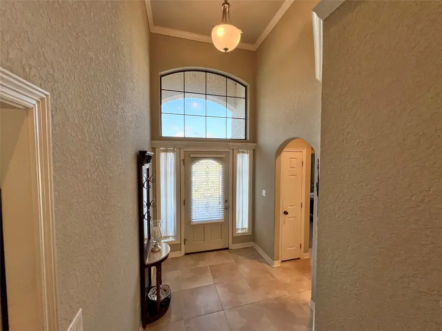 107 Widgeon Drive, Clute, TX 77531 - Image #3