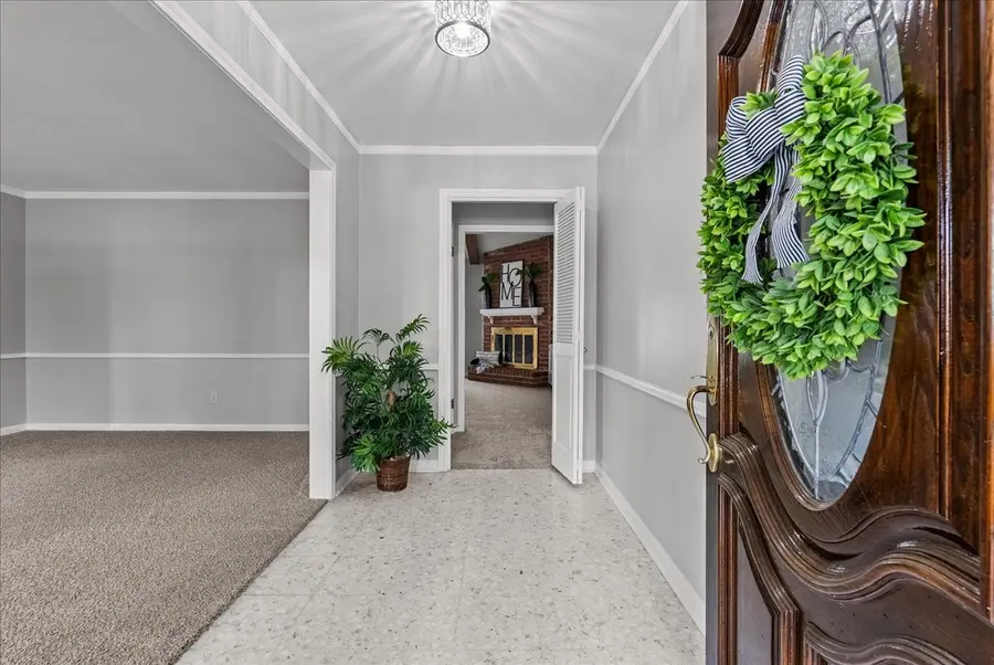 606 Forest Lake Drive, Seabrook, TX 77586 - #2