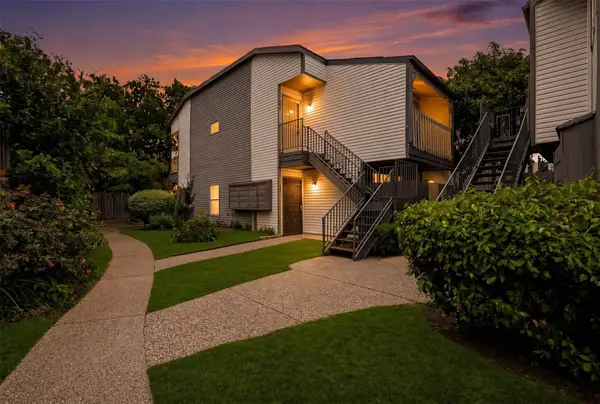 7200 Clarewood Drive #1700, Houston, TX 77036