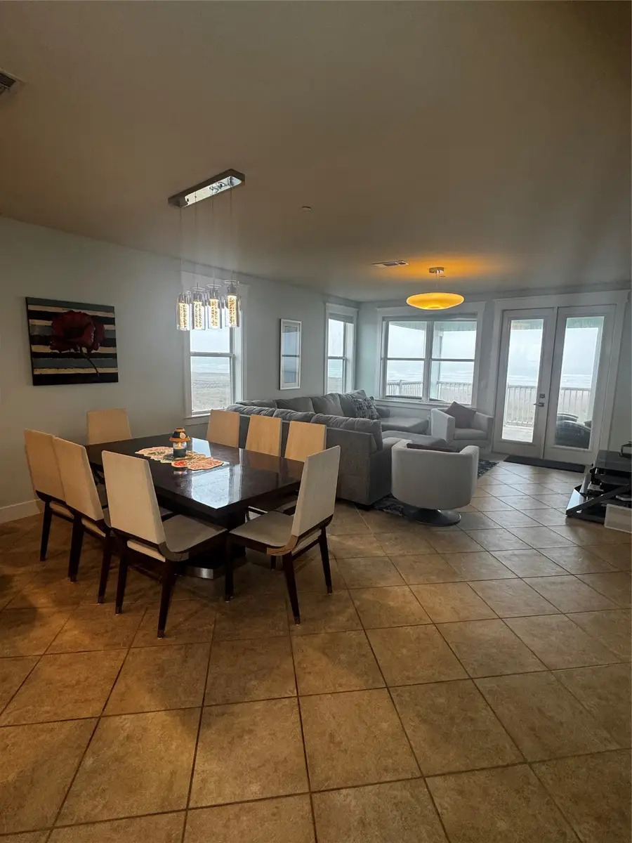 4221 Grassy Pointe Drive #301, Galveston, TX 77554 - Image #3