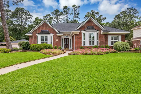 11 Feather Branch Court, The Woodlands, TX 77381