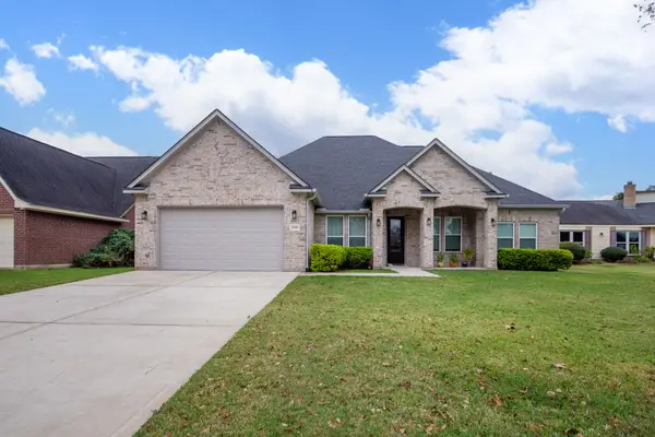 2190 Riverside Drive, West Columbia, TX 77486