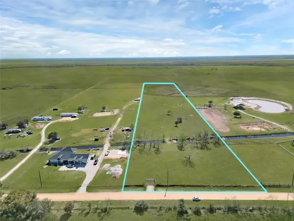 9309 Cr 264 Road, East Bernard, TX 77435