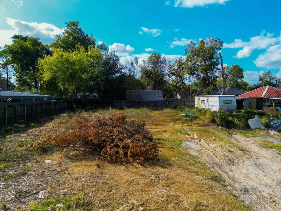 4311 Europa St, Houston, TX 77022 - Image #3