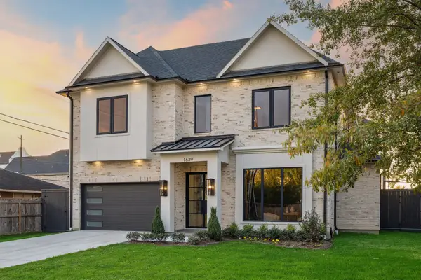 1639 Woodvine Drive, Houston, TX 77055