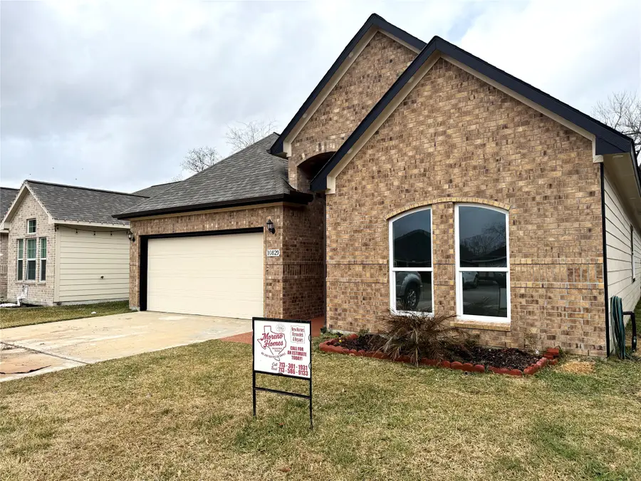 10829 Deaf Smith Street, La Porte, TX 77571 - #3