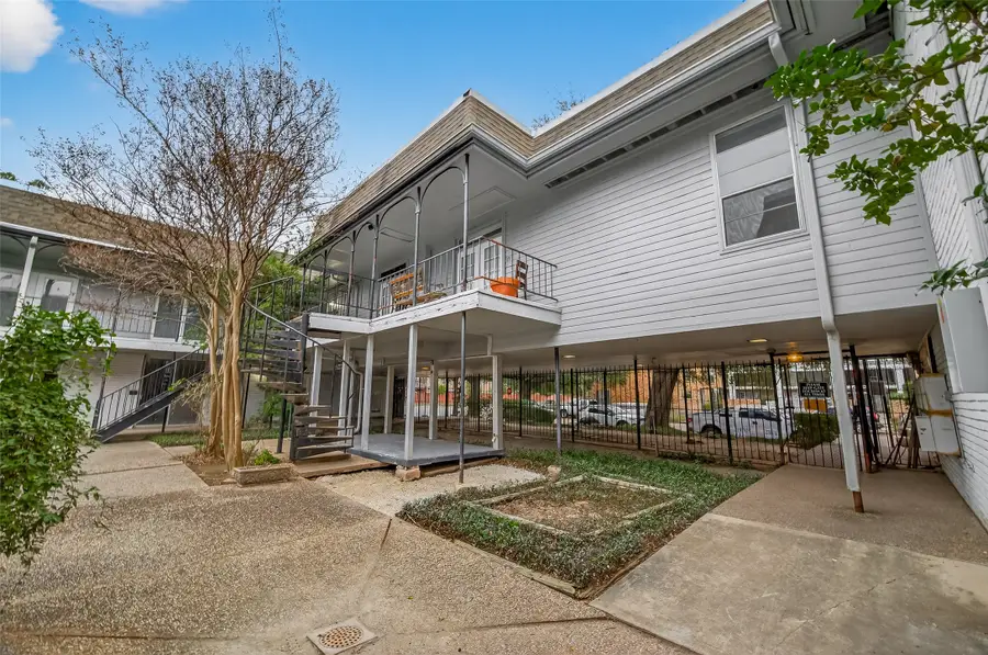 3300 Yorktown Street #15, Houston, TX 77056 - Image #3