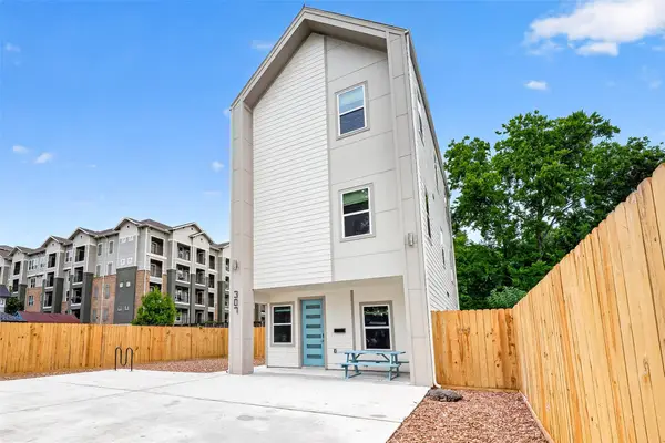 307 Neyland Street, Houston, TX 77022