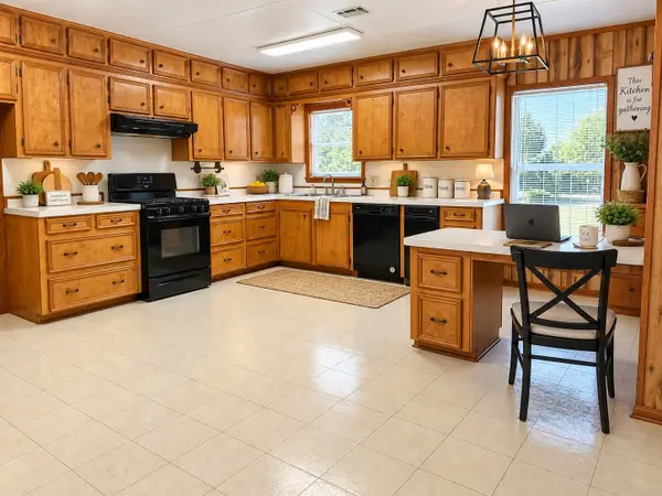 210 Magnolia Cove, Onalaska, TX 77360