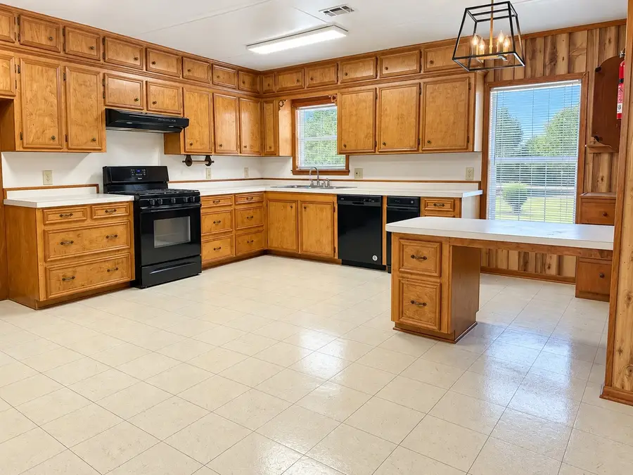 210 Magnolia Cove, Onalaska, TX 77360 - #2