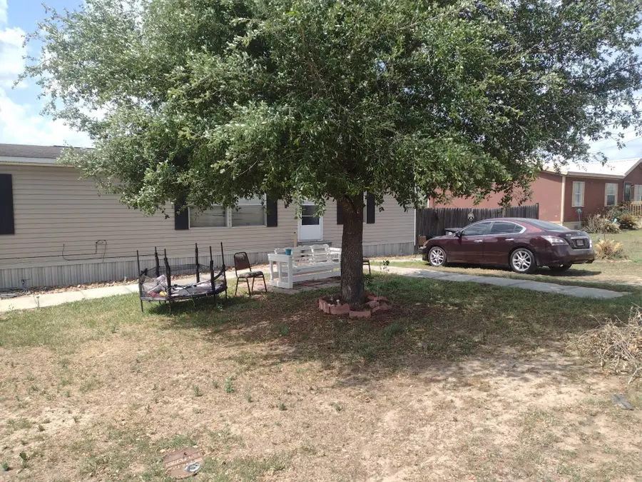 1103 Williams Avenue, Schulenburg, TX 78956 - #2