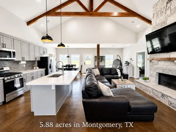 23495 Henson Road, Montgomery, TX 77356