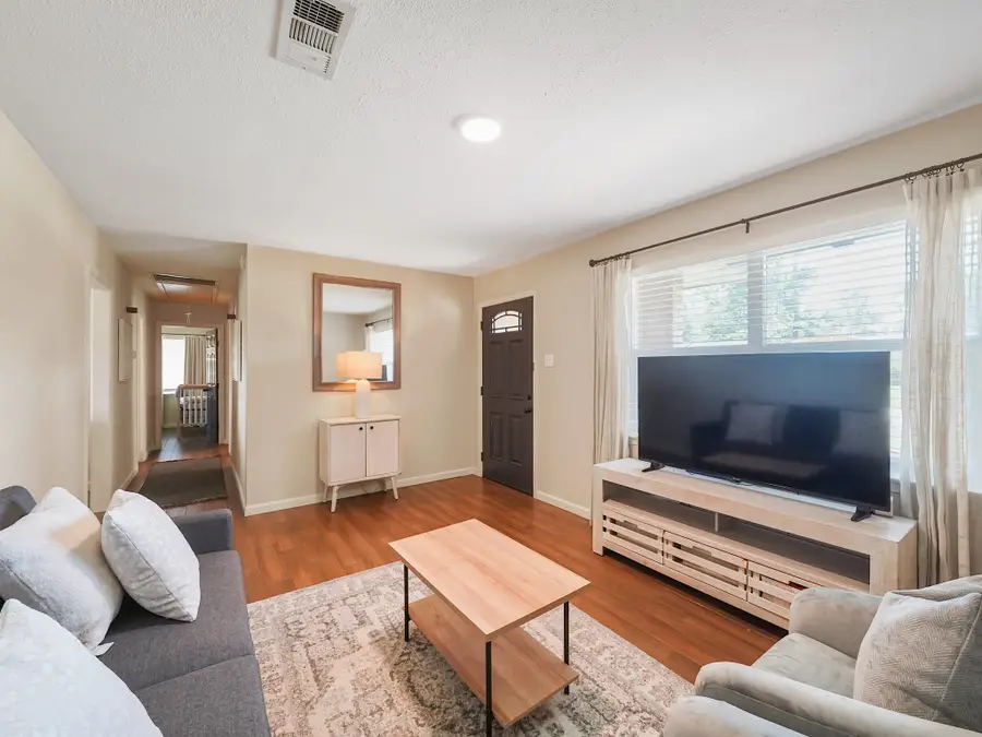10526 Hollyglen Drive, Houston, TX 77016 - #2