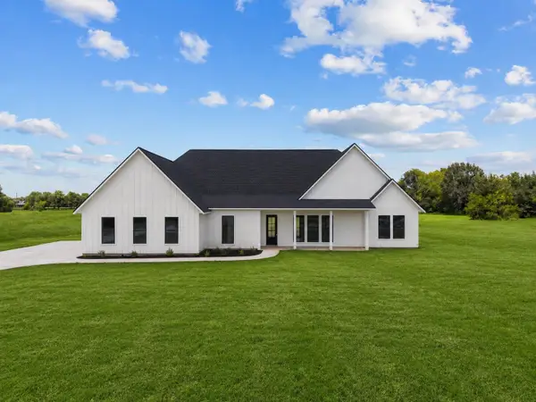 1863 Jones Drive, Alvin, TX 77511