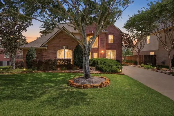 2514 Brittany Lakes Drive, League City, TX 77573