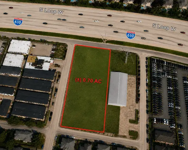 9603 Riddlewood Lane, Houston, TX 77025