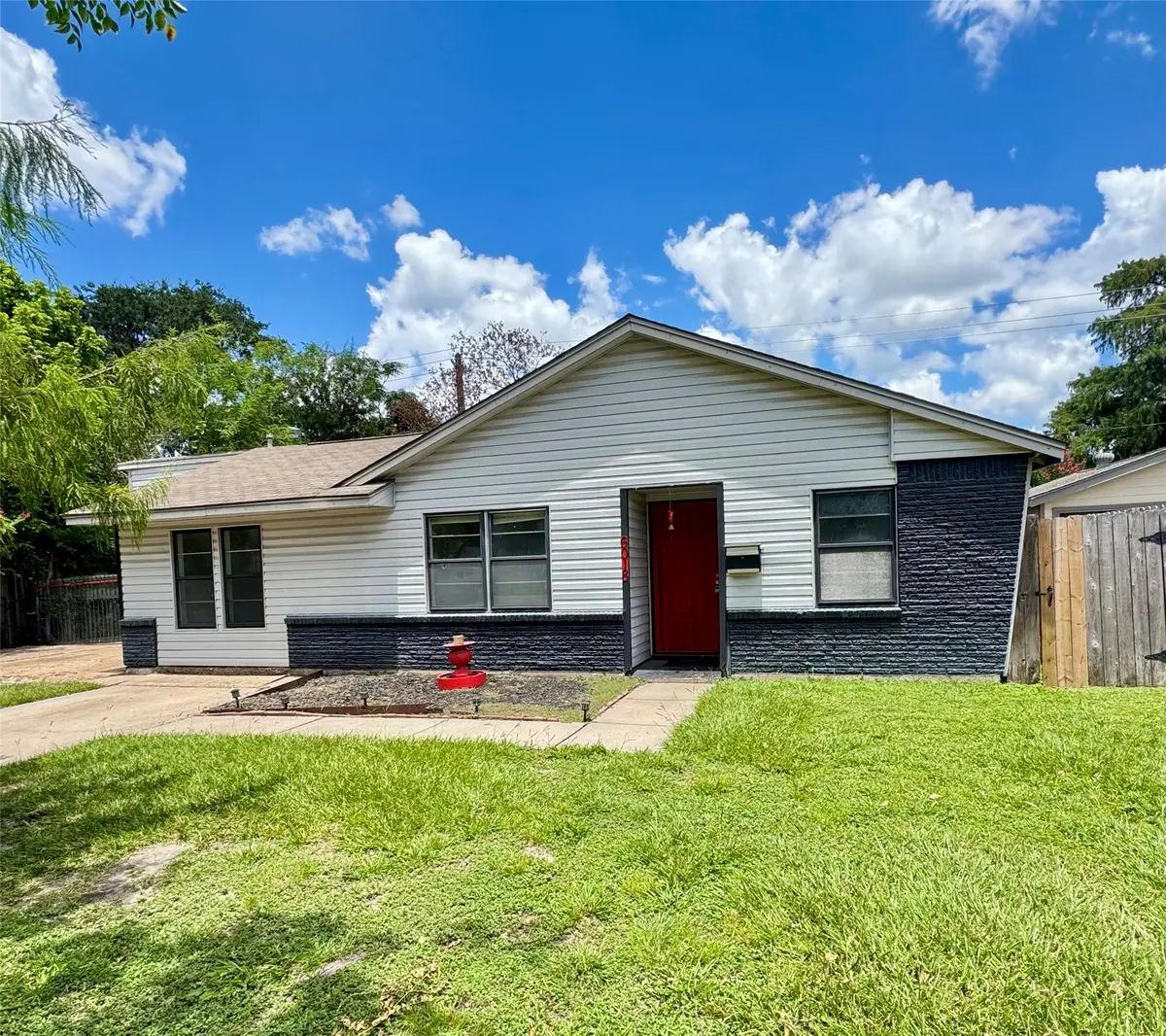 6018 W 43rd Street, Houston, TX 77092 - #1