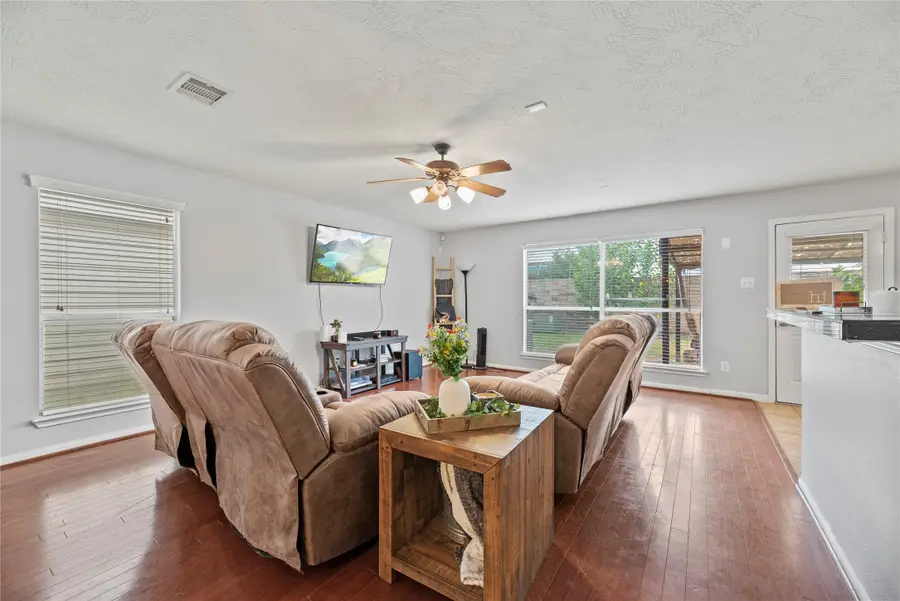 10827 Windfern Lakes Street, Houston, TX 77064 - Image #3