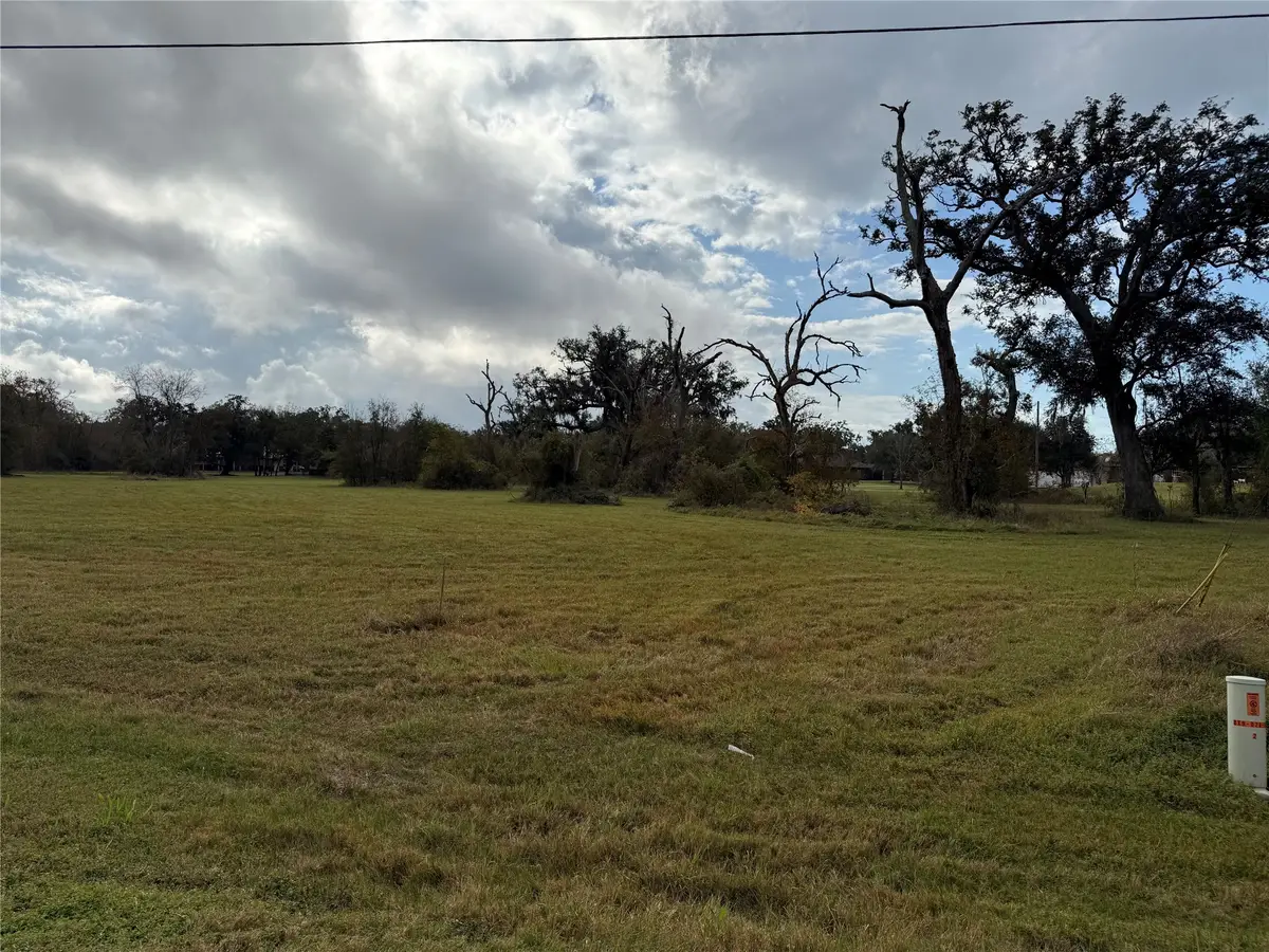 000 Turning Bayou Trail, Angleton, TX 77515 - Image #1