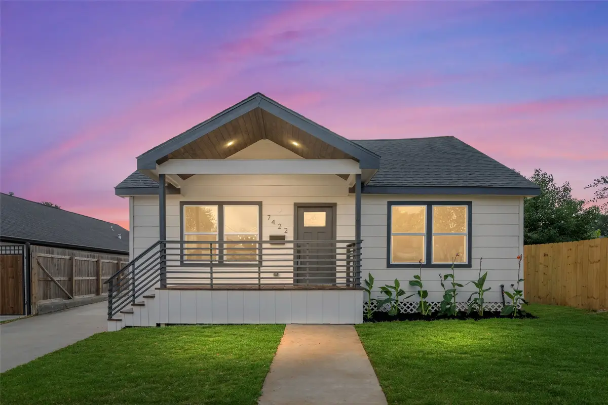 7422 Mckinney Street, Houston, TX 77011 - Image #1