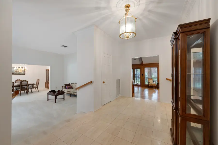 14031 Court Of Regents, Houston, TX 77069 - Image #3
