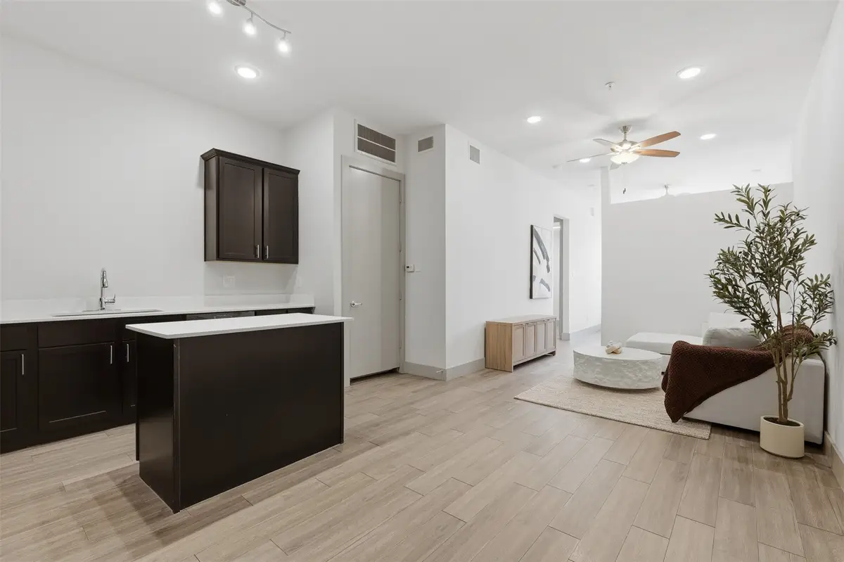 4509 Mount Vernon Street #26, Houston, TX 77006 - Image #1