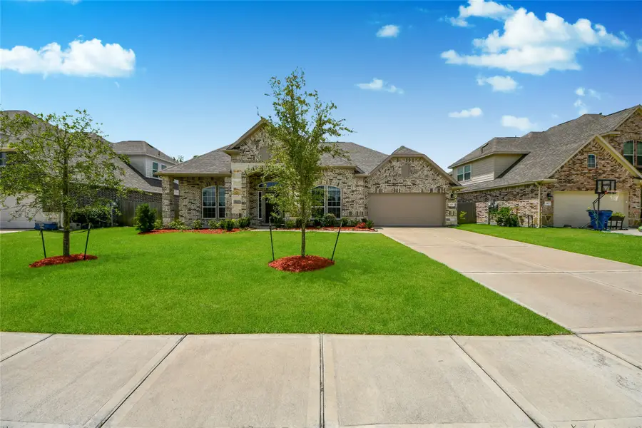 1577 Elm Court, Angleton, TX 77515 - #2