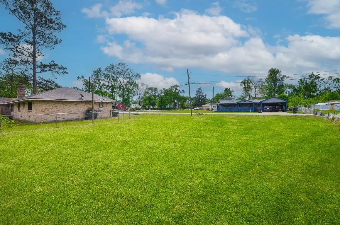 8021 Locksley Road, Houston, TX 77078 - #1