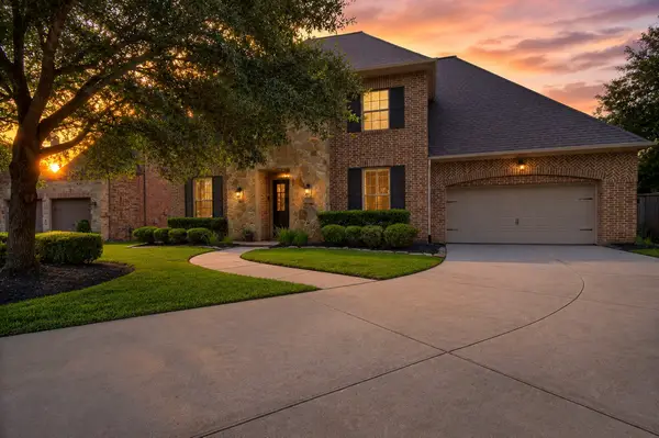 115 Sanibel Crest Place, Montgomery, TX 77316