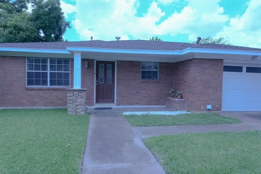 7818 Avenue F, Houston, TX 77012 - #2