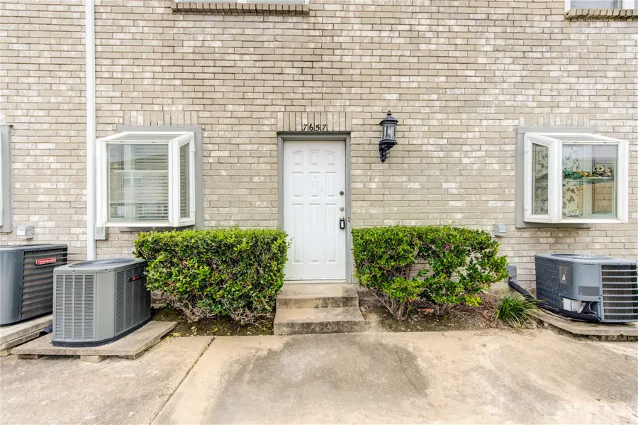 7657 Cambridge Street #7657, Houston, TX 77054 - #3