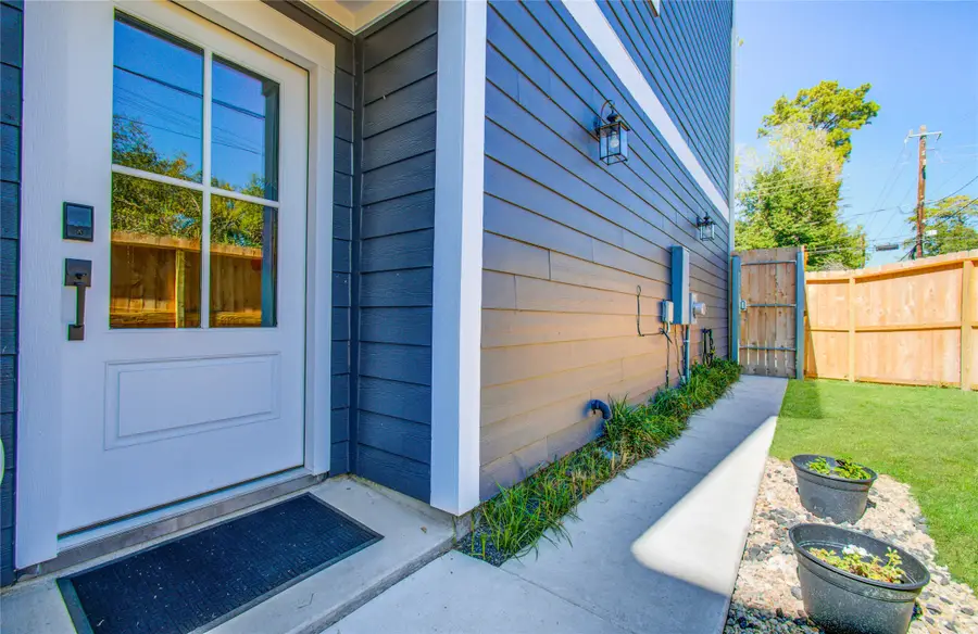 901 Lehman Street #A, Houston, TX 77018 - #3