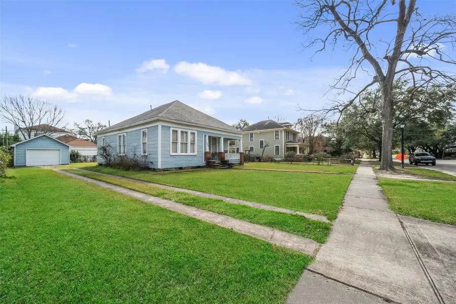 1810 Cortlandt Street, Houston, TX 77008 - #2
