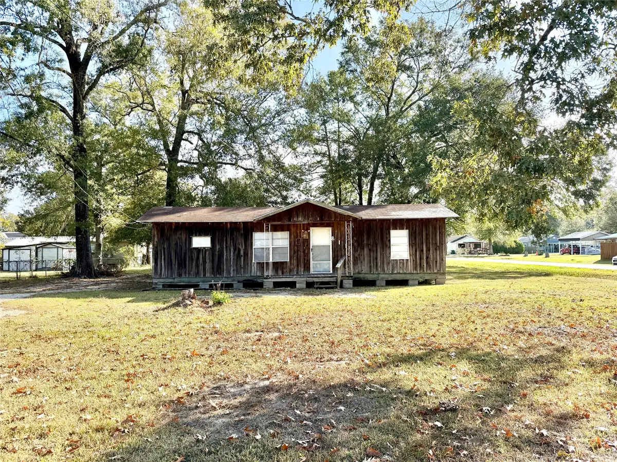 811 S Fenner Avenue, Cleveland, TX 77327 - Image #1