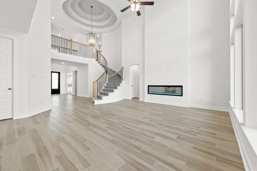 143 Mockingbird Trails Drive, Willis, TX 77318 - Image #3