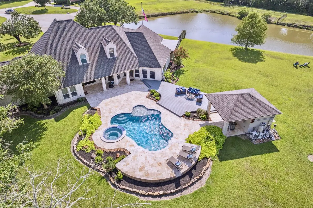 2904 Bridle Path Lane, Friendswood, TX 77546 - Image #1