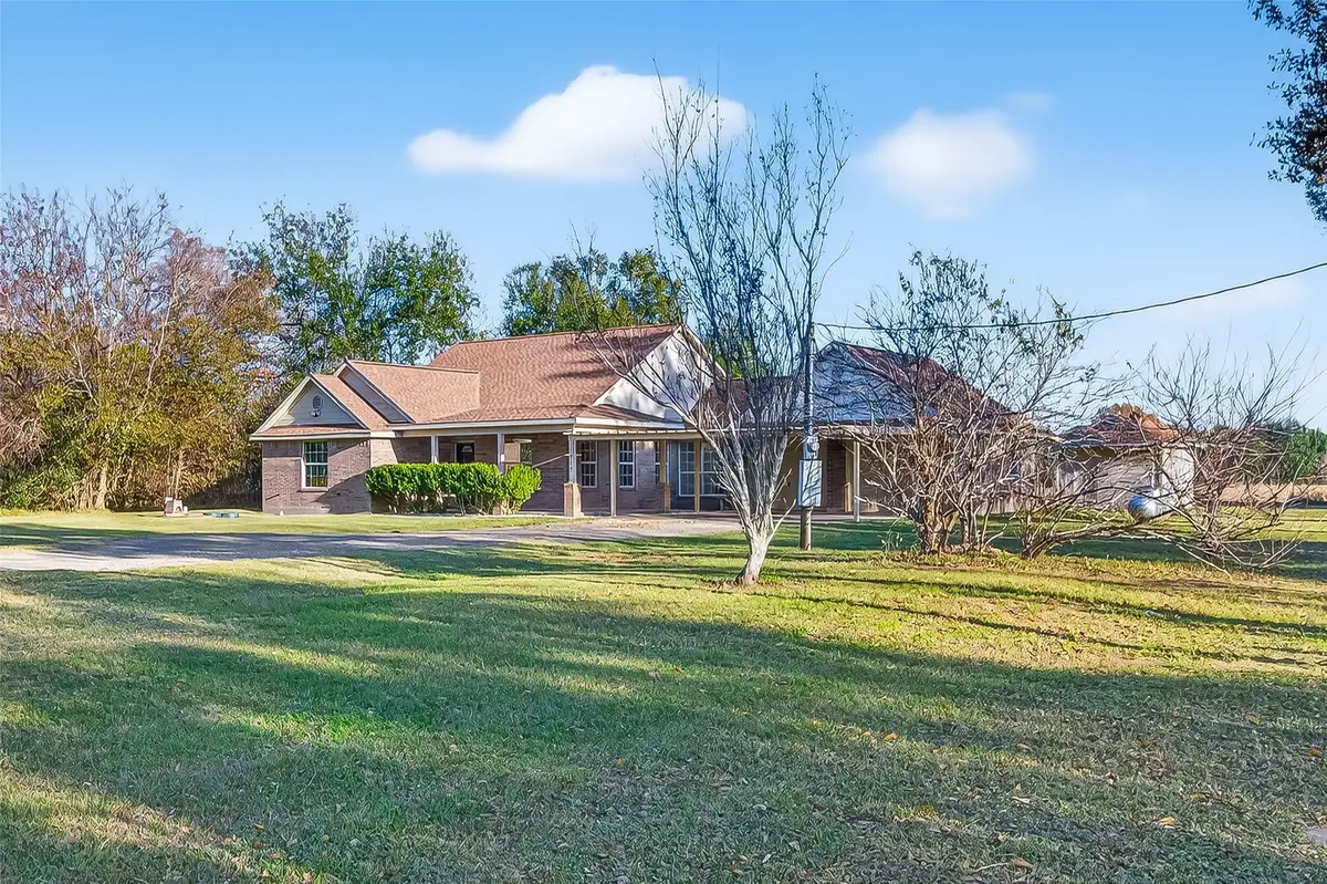 12415 Roesler Road, Needville, TX 77461 - Image #1