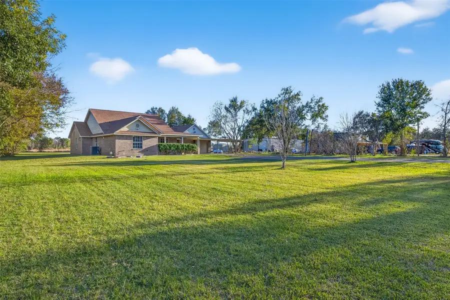 12415 Roesler Road, Needville, TX 77461 - Image #2