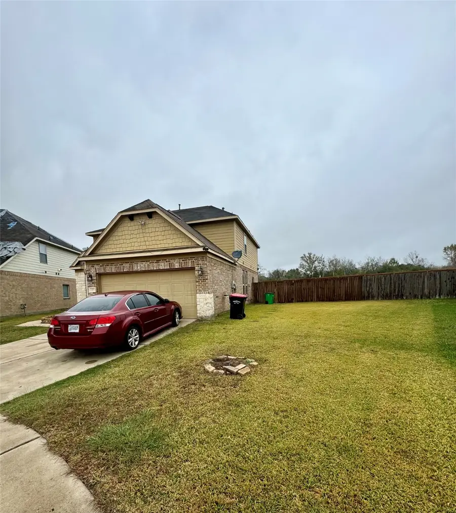 2307 Cloudy Bay Drive, Fresno, TX 77545 - Image #2