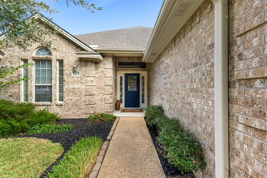 8419 Lauren Drive, College Station, TX 77845 - Image #2